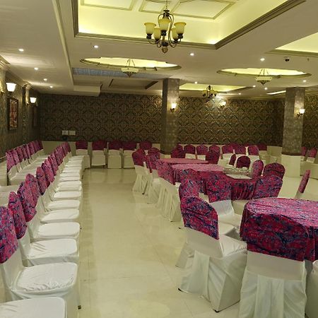 Hotel Posh Chandīgarh Εξωτερικό φωτογραφία