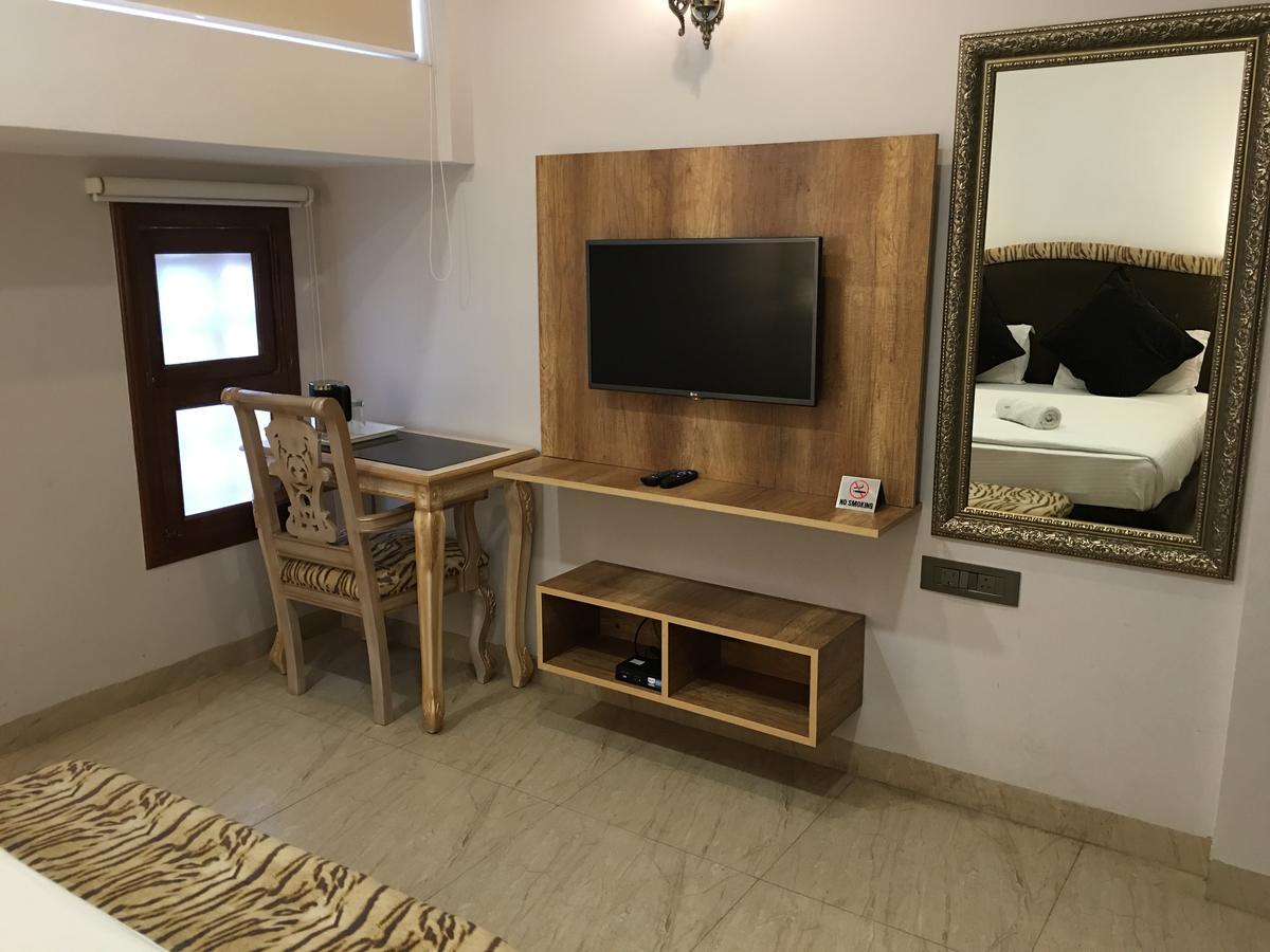Hotel Posh Chandīgarh Εξωτερικό φωτογραφία
