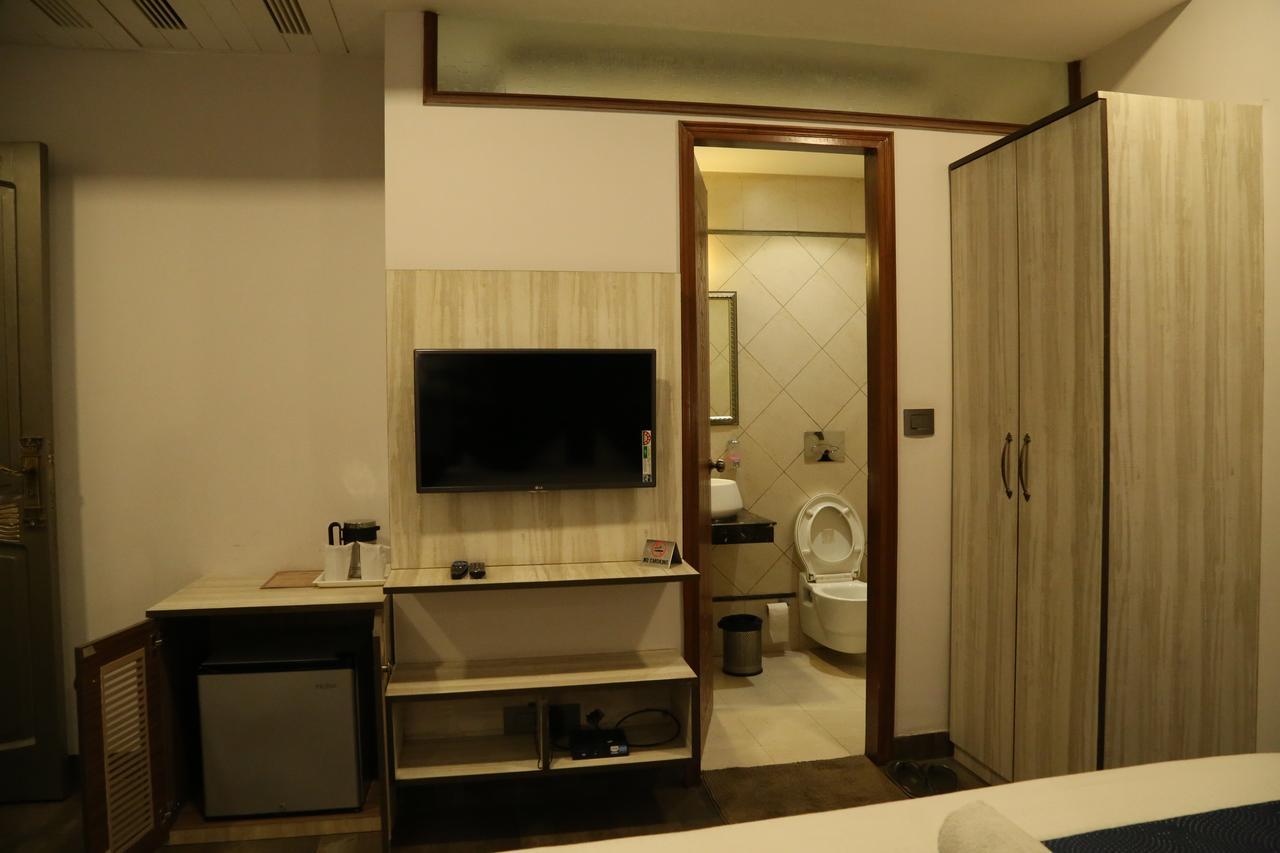 Hotel Posh Chandīgarh Εξωτερικό φωτογραφία