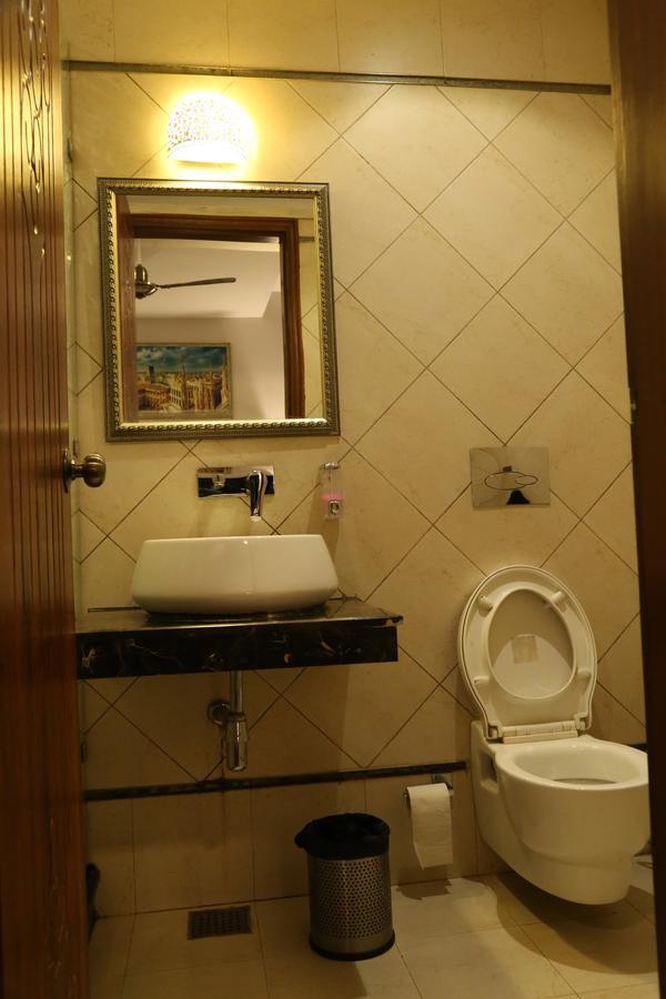 Hotel Posh Chandīgarh Εξωτερικό φωτογραφία