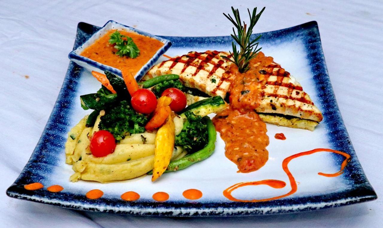 Hotel Posh Chandīgarh Εξωτερικό φωτογραφία