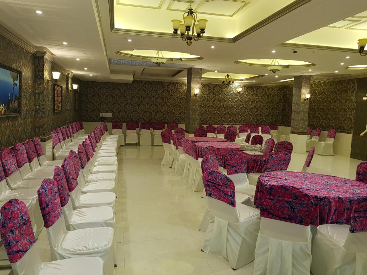Hotel Posh Chandīgarh Εξωτερικό φωτογραφία