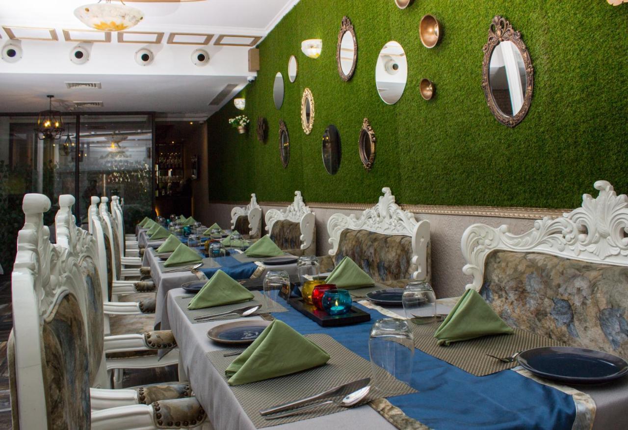 Hotel Posh Chandīgarh Εξωτερικό φωτογραφία